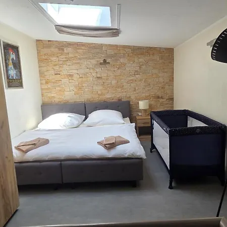 Charmantes Mit Garten & Netflix Naehe Spreewald * Heinersbruck